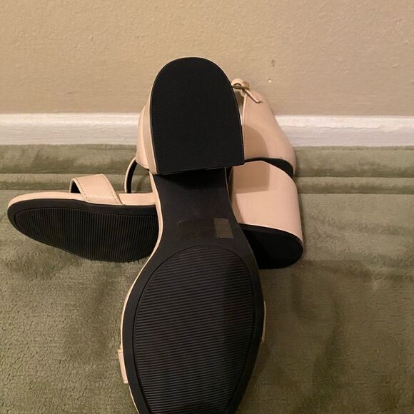 Qupid Sandals  - Picture 4 of 5